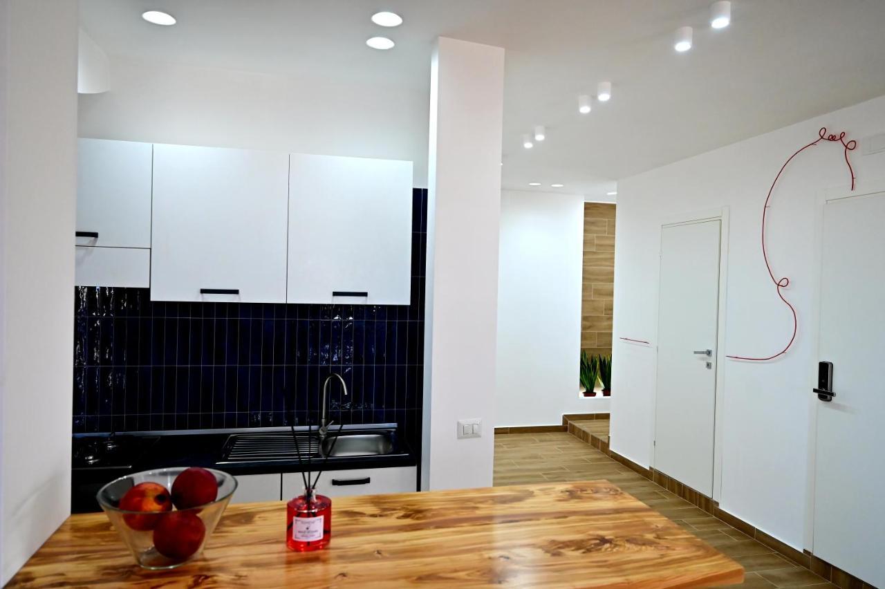Kore Suites&Apartments 洛克里 外观 照片